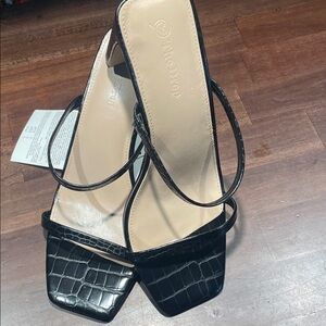 Elegant Black Crocodile-Embossed Heels